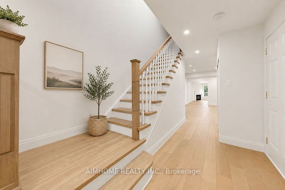 106 Highhill Drive W, Toronto, ON M1T 1N7 – photo 2