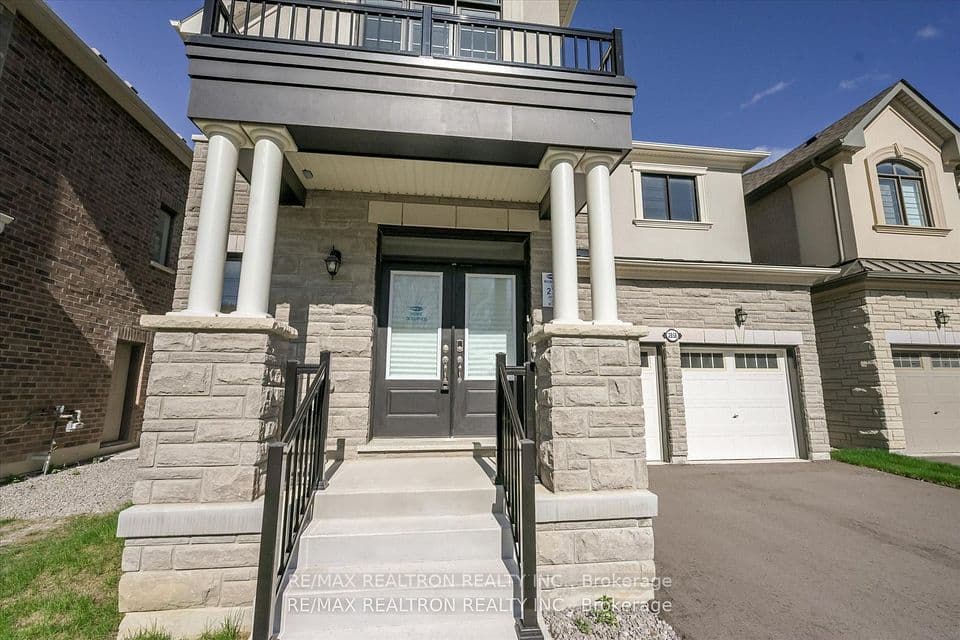 2858 Foxden Square, Pickering, ON L1X 0N9 – photo 3