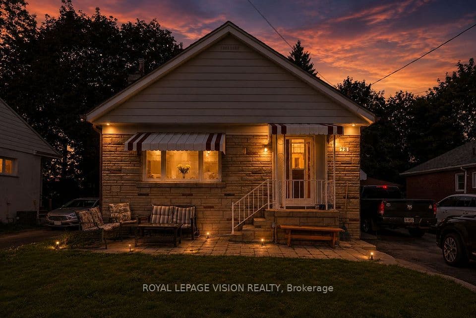 73 Mccowan Road, Toronto, ON M1M 3M3 – main photo