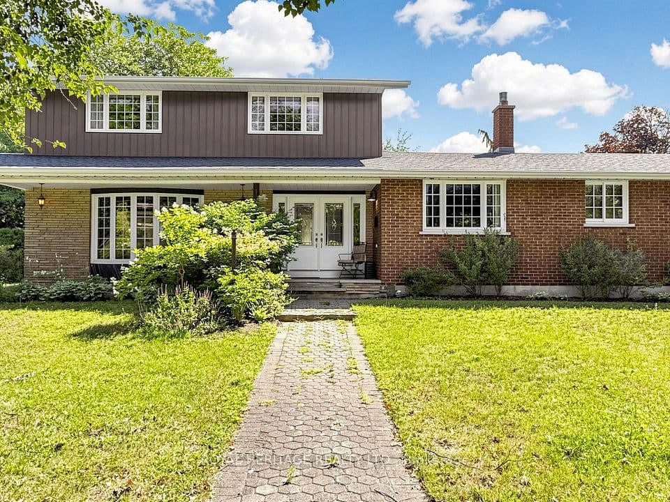 1015 Lavender Court, Oshawa, ON L1G 3H2 – main photo