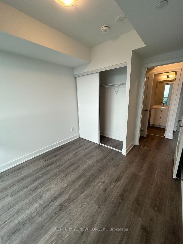 2545 Simcoe St. Street N 1824, Oshawa, ON L1L 0W3 – main photo
