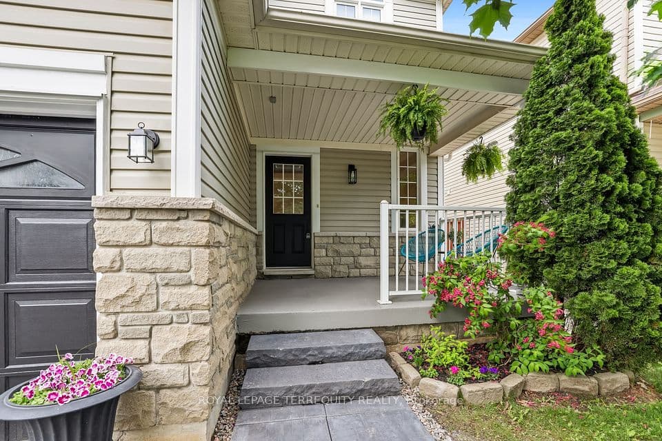 8 Sinden Drive, Whitby, ON L1M 2B8 – photo 3
