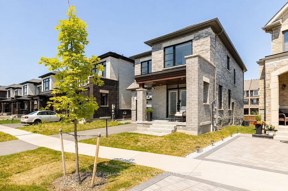 73 Armilia Place, Whitby, ON L1P 0P7 – photo 3
