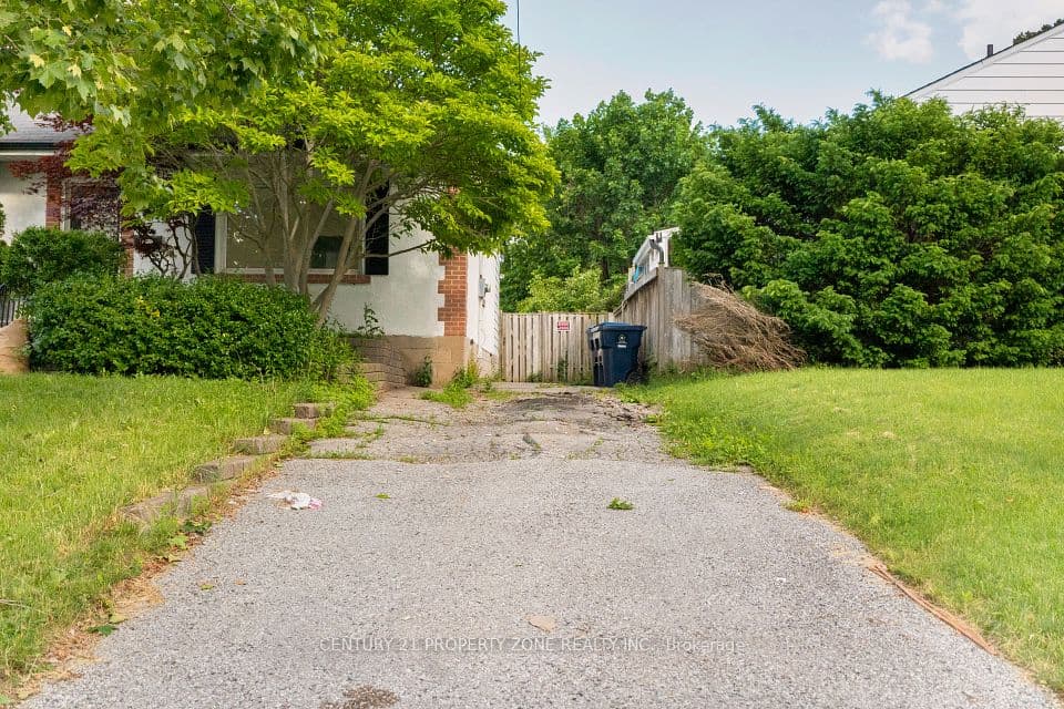 37 Adanac Drive, Toronto, ON M1M 2E5 – photo 3