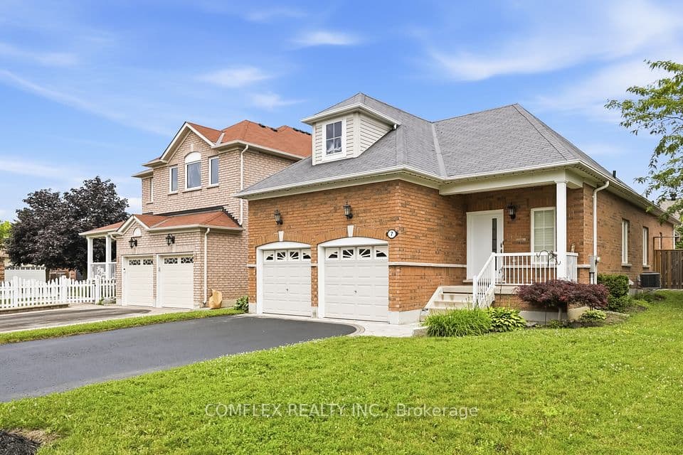 7 Swindells Street, Clarington, ON L1C 0K3 – main photo