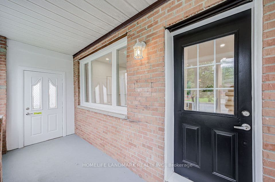 430 Pharmacy Avenue, Toronto, ON M1L 3G6 – photo 3