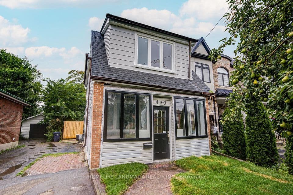430 Pharmacy Avenue, Toronto, ON M1L 3G6 – main photo