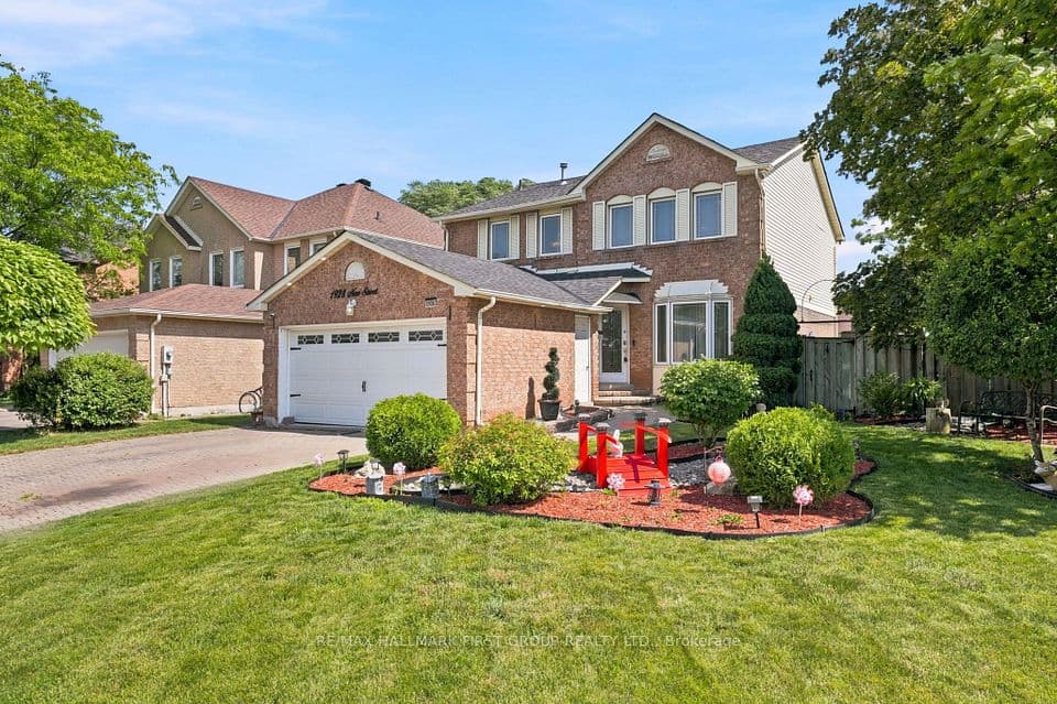 1928 New Street, Pickering, ON L1V 3W9 – main photo