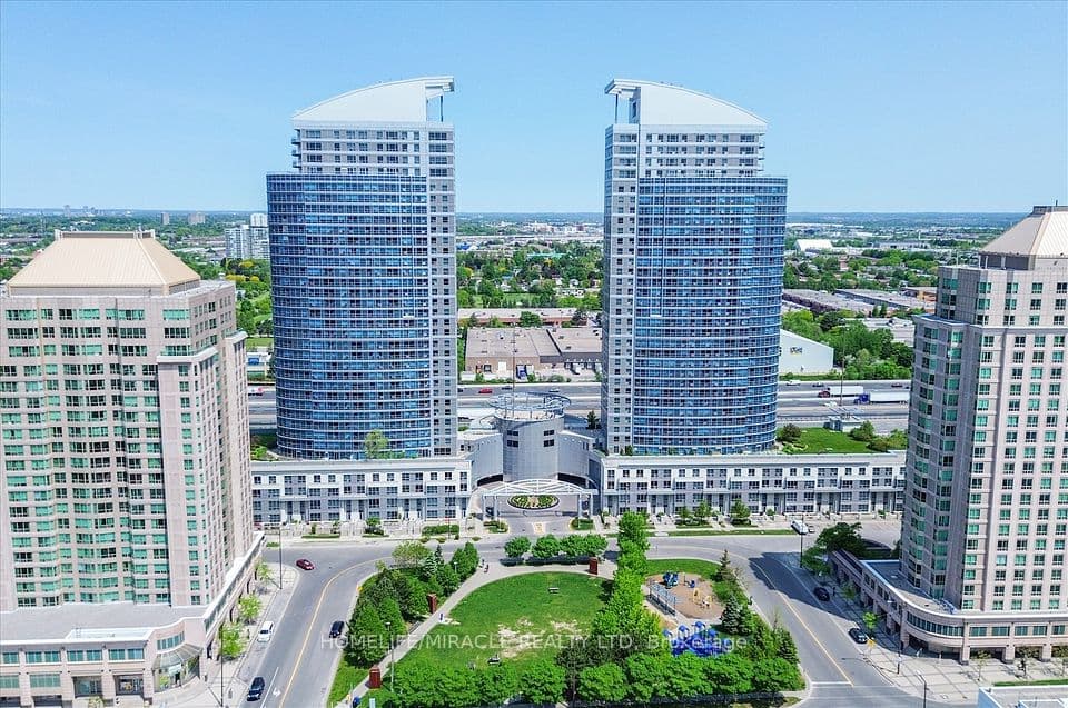 38 Lee Centre Drive 712, Toronto, ON M1H 3J7 – main photo