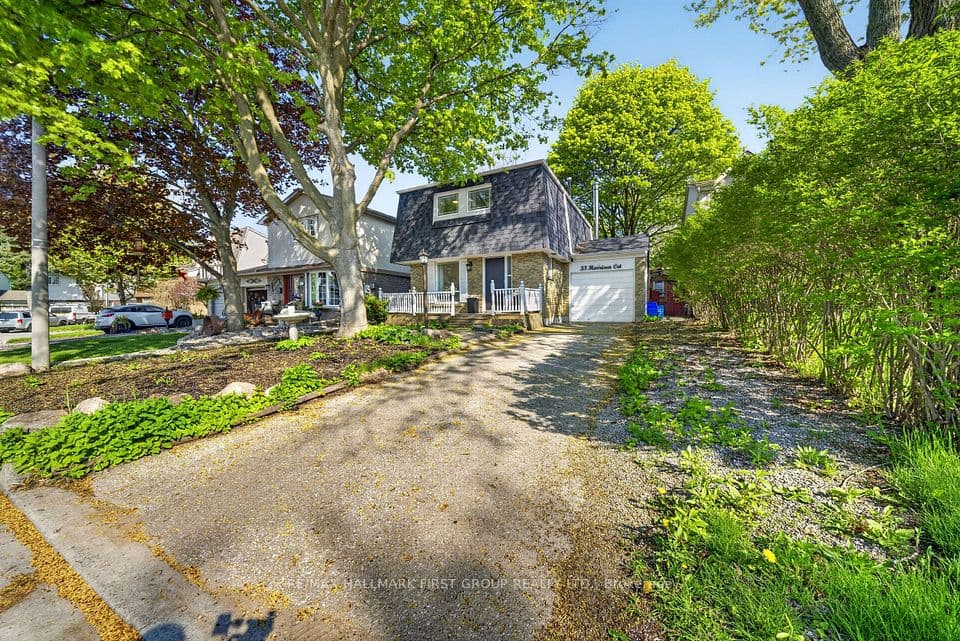 33 Harrison Court, Whitby, ON L1N 6E2 – photo 2