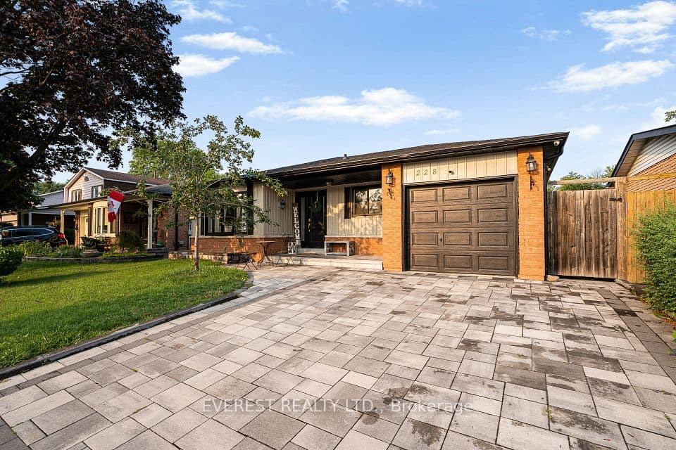 228 Michael Boulevard, Whitby, ON L1N 6E6 – photo 2