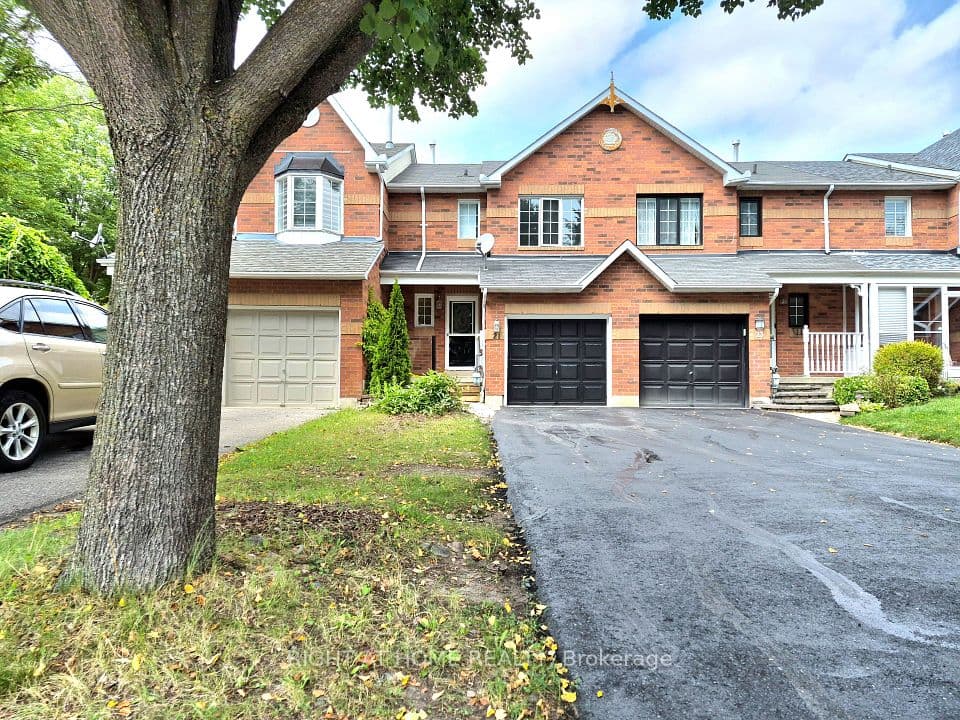 21 Mccullock Crescent, Ajax, ON L1T 3X1 – main photo