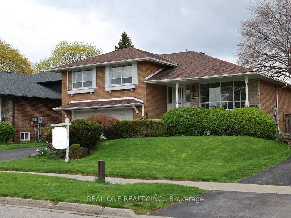 22 Kenmanor Boulevard, Toronto, ON M1W 1R7 – main photo