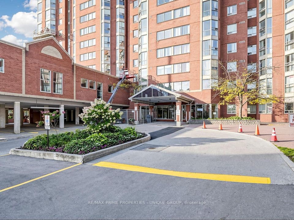 2460 Eglinton Avenue E Ph12, Toronto, ON M1K 5J7 – photo 2