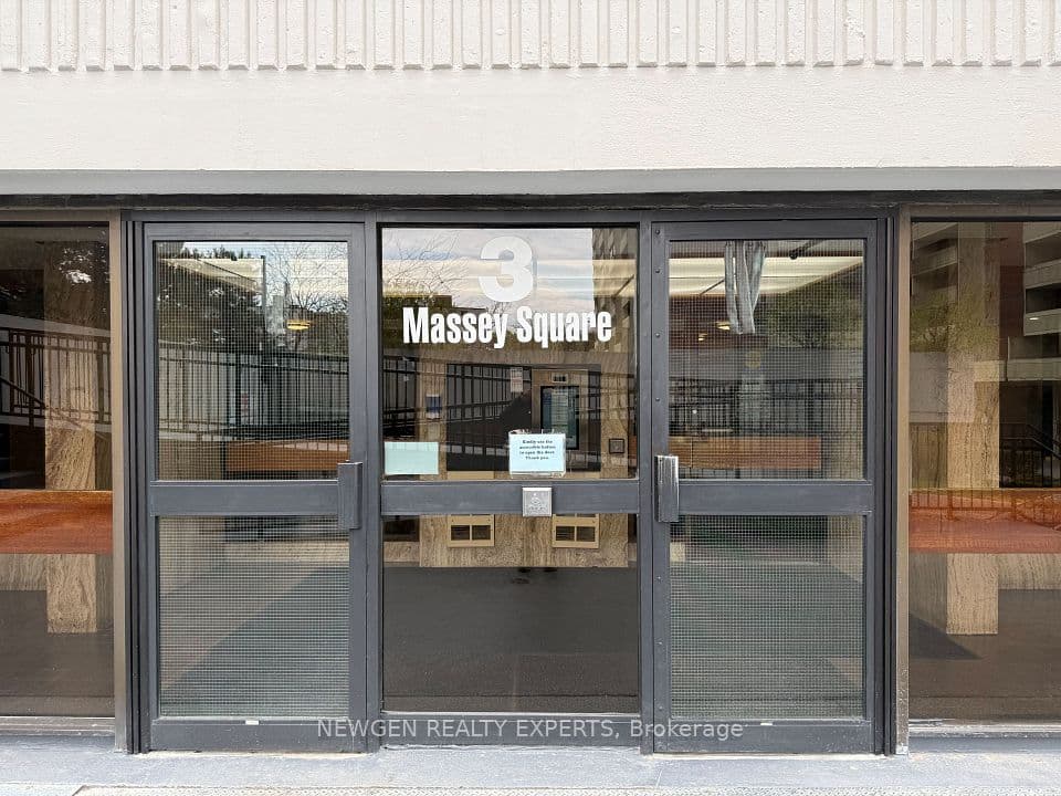 3 Massey Square 502, Toronto, ON M4C 5L5 – photo 2
