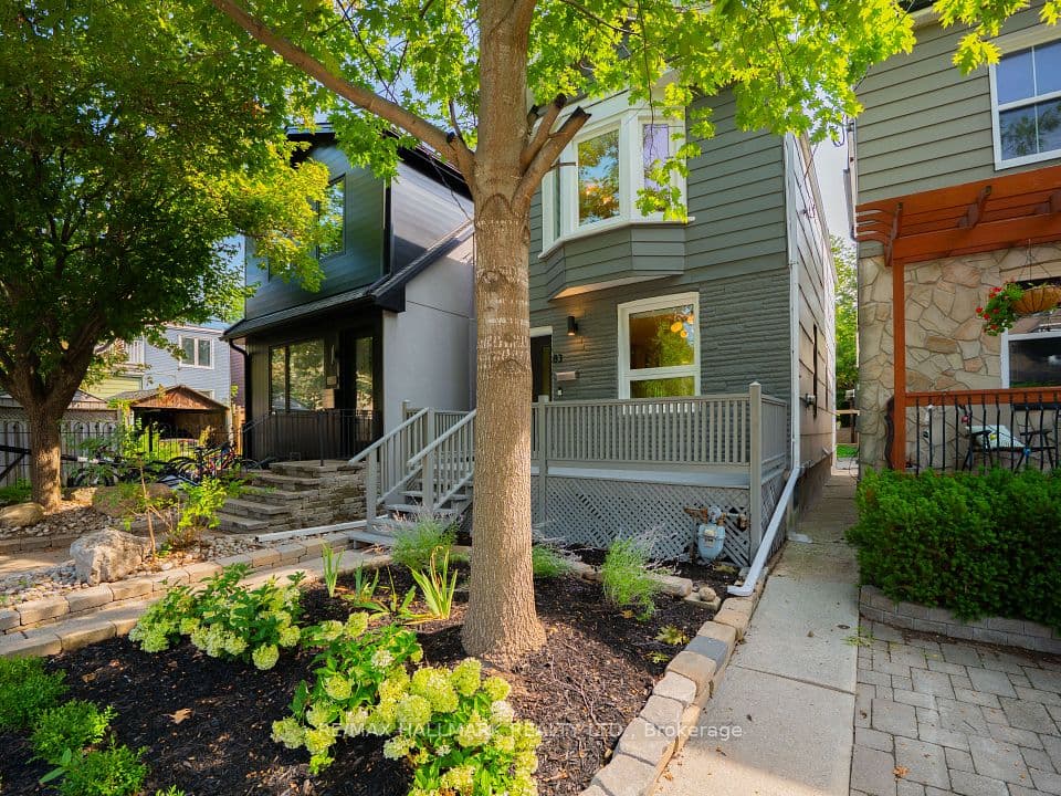 83 Condor Avenue, Toronto, ON M4J 3M7 – photo 2
