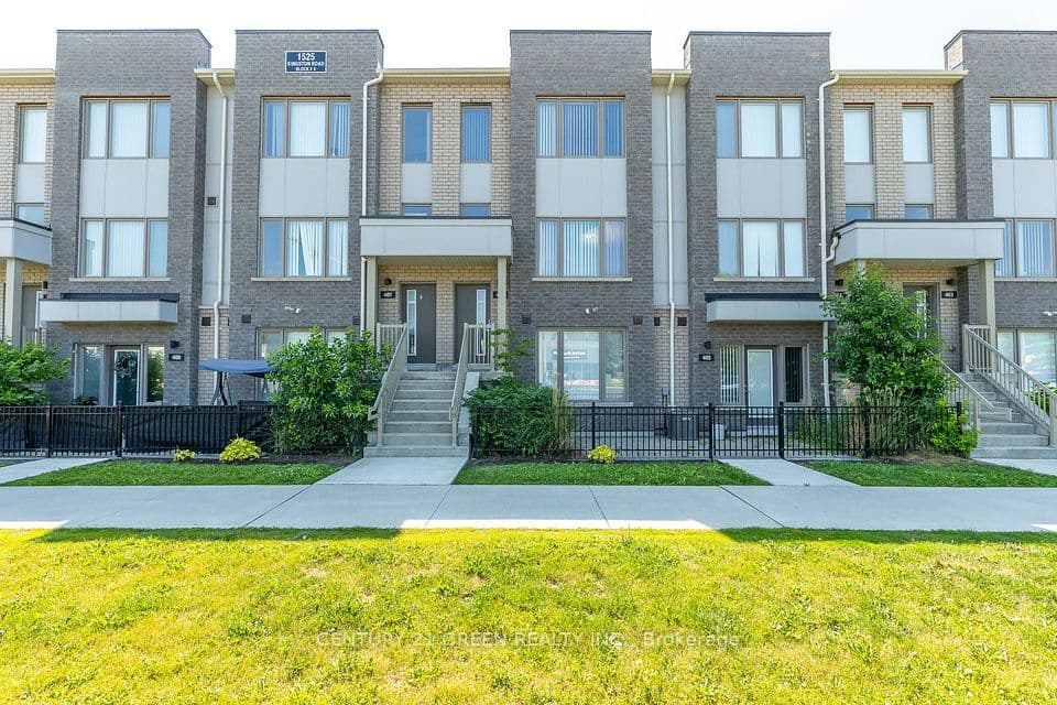 1525 Kingston Road 406, Pickering, ON L1V 0E9 – main photo
