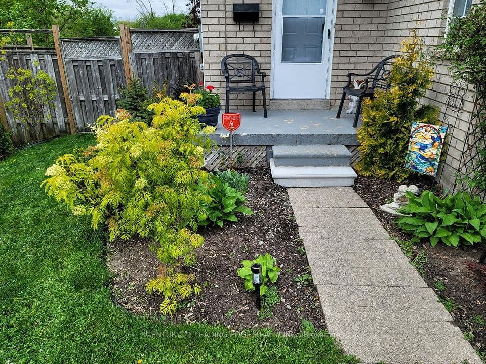 1566 Fieldgate Drive, Oshawa, ON L1K 2L5 – photo 3