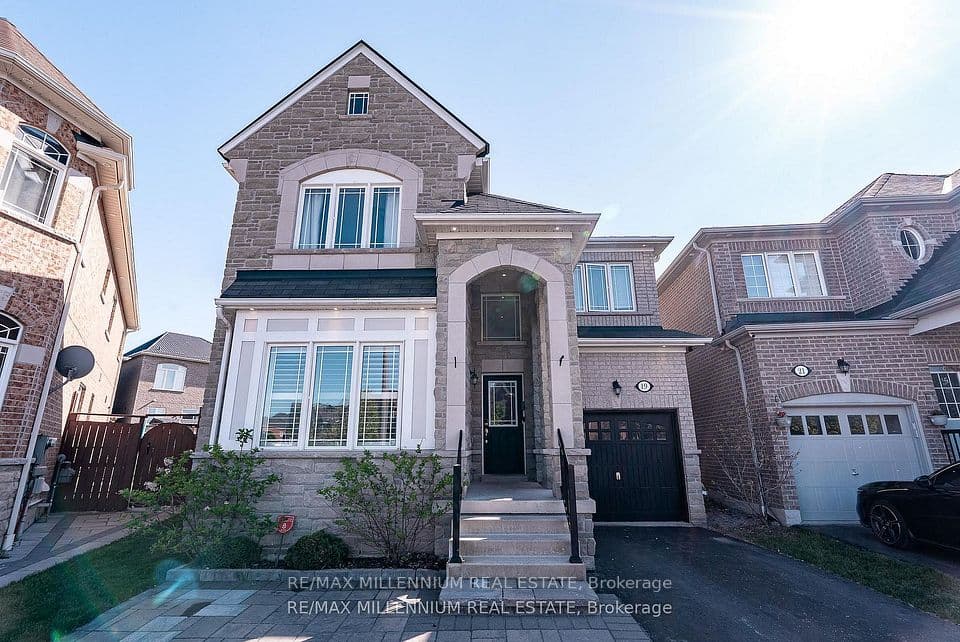 19 Bellotti Crescent, Ajax, ON L1Z 0M2 – main photo
