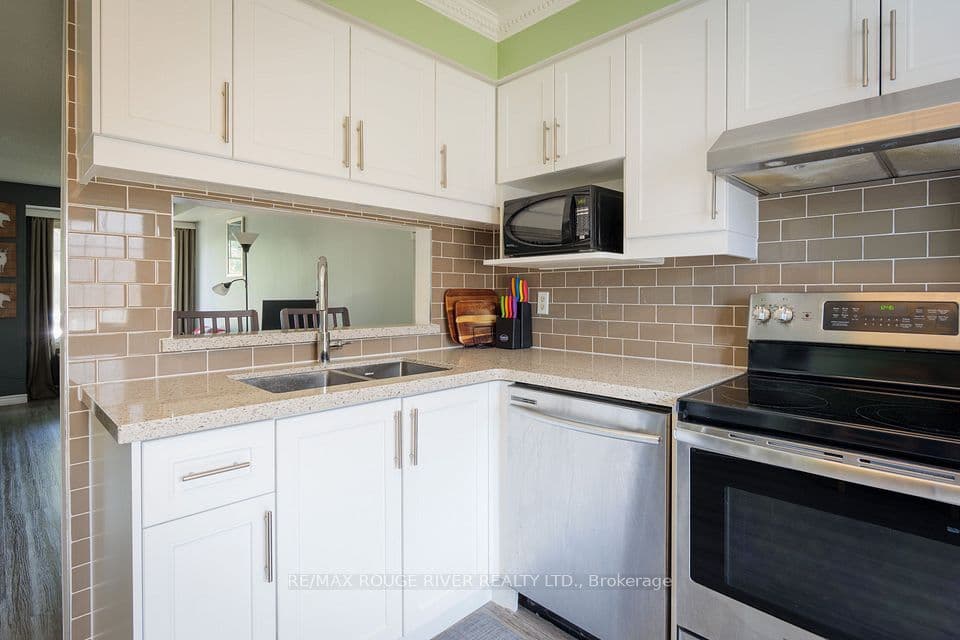 23 Hedge End Road 91, Toronto, ON M1B 5Z4 – photo 2