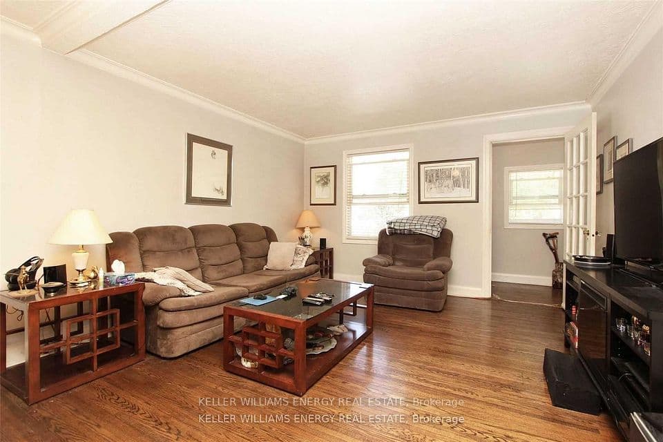 64 Grenfell Street, Oshawa, ON L1J 4W2 – photo 3