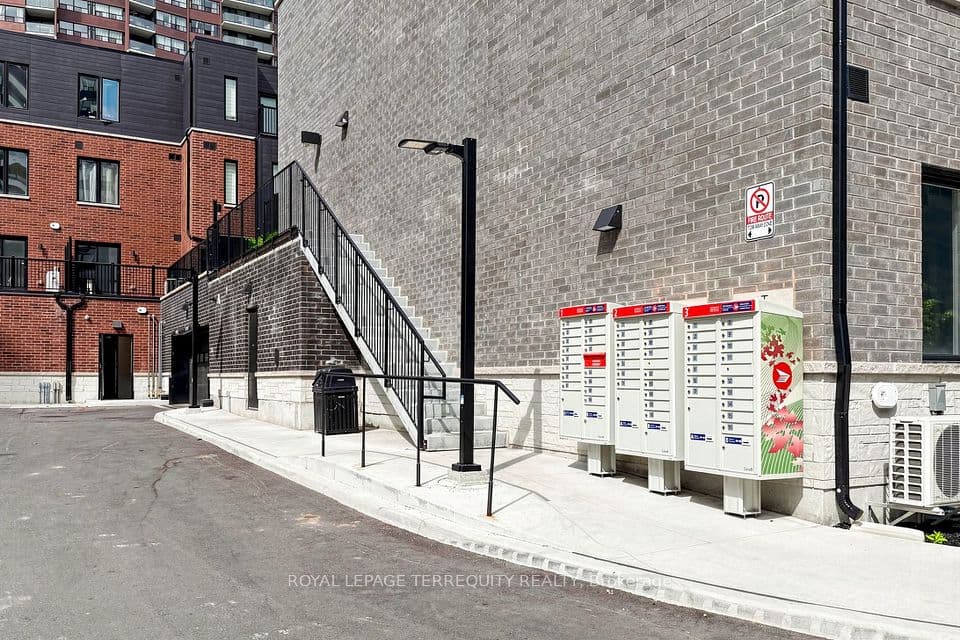 10 Calamint Lane 66, Toronto, ON M1W 2H1 – photo 2
