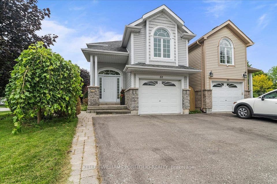 51 Squire Fletcher Drive, Clarington, ON L1C 5H8 – main photo