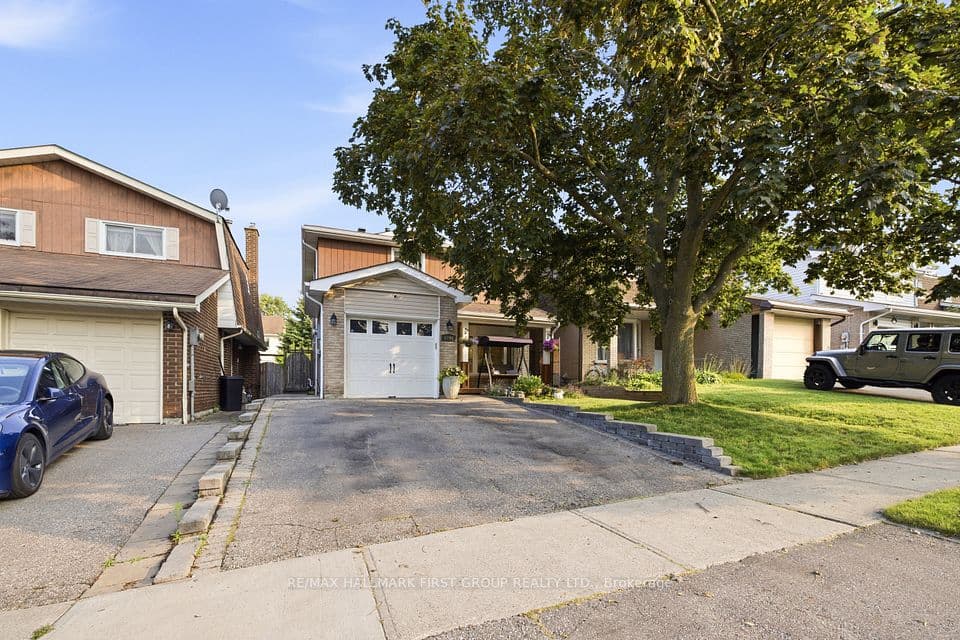 1896 New Street, Pickering, ON L1V 3J7 – photo 2