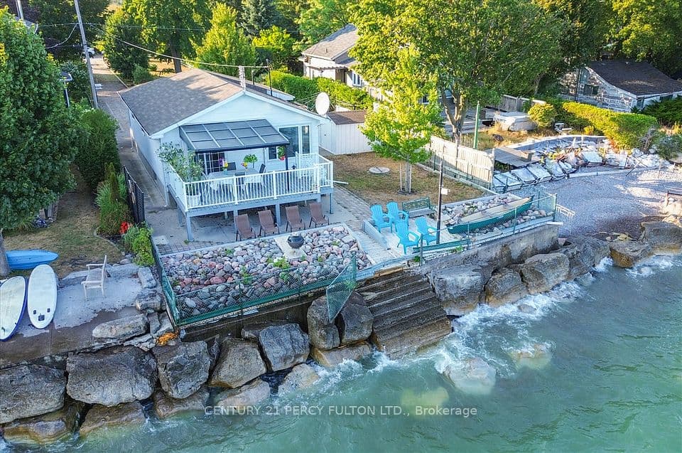 135 Cedar Crest Beach Road, Clarington, ON L1C 3K3 – main photo