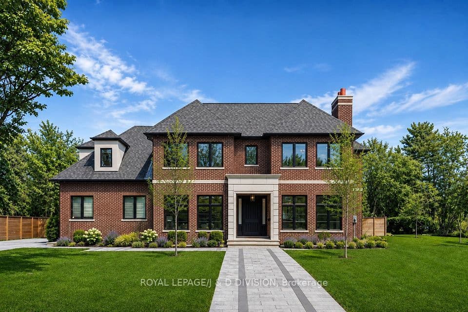 4 Pine Ridge Drive, Toronto, ON M1M 2X3 – main photo