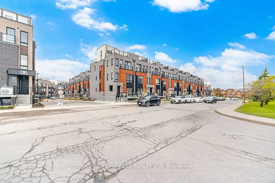 30 Liben Way 20, Toronto, ON M1B 0E8 – photo 3