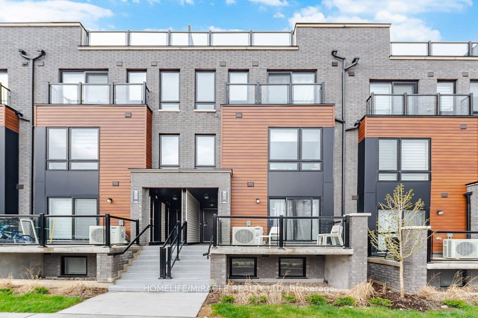 30 Liben Way 20, Toronto, ON M1B 0E8 – main photo