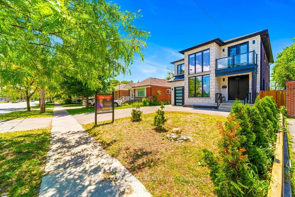 856 Kennedy Road, Toronto, ON M1K 2E7 – photo 3