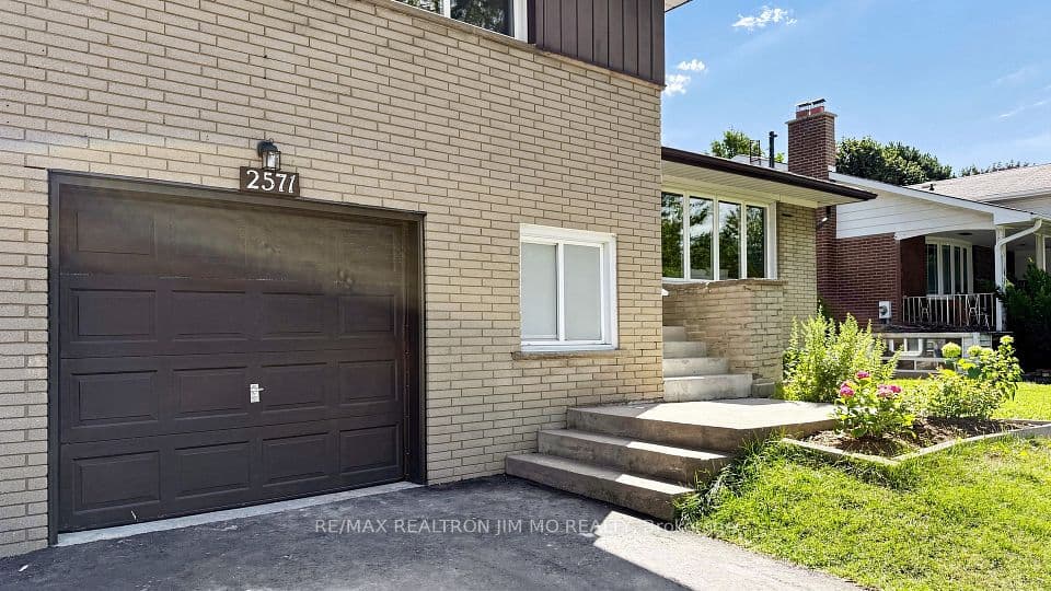 2571 Kennedy Road, Toronto, ON M1T 3H4 – photo 3