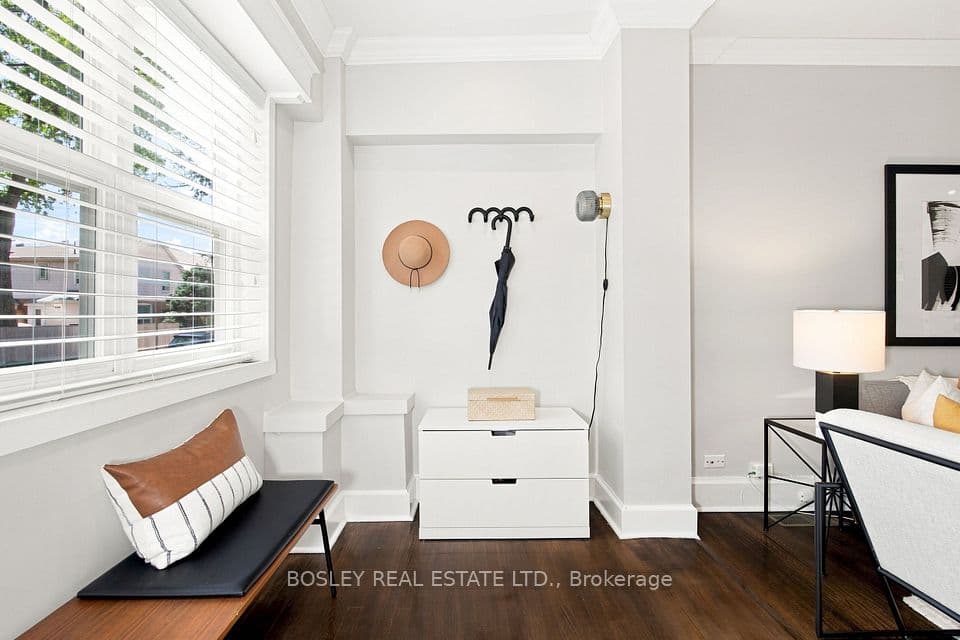 100 Springdale Boulevard, Toronto, ON M4J 1W9 – photo 3