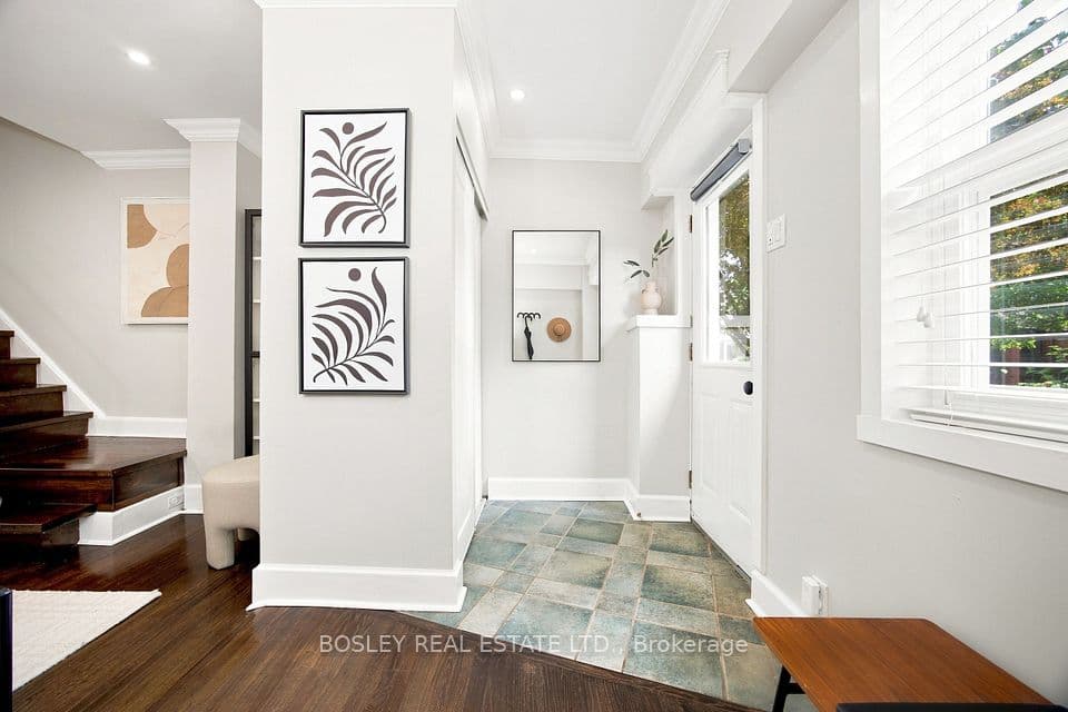 100 Springdale Boulevard, Toronto, ON M4J 1W9 – photo 2