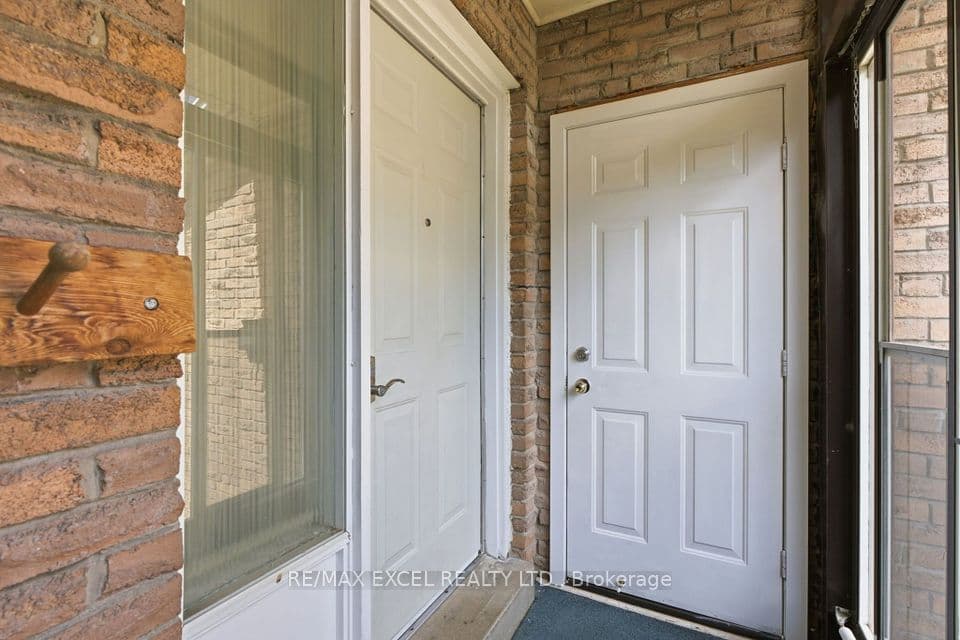 50 Shootfield Crescent, Toronto, ON M1S 4E2 – photo 3