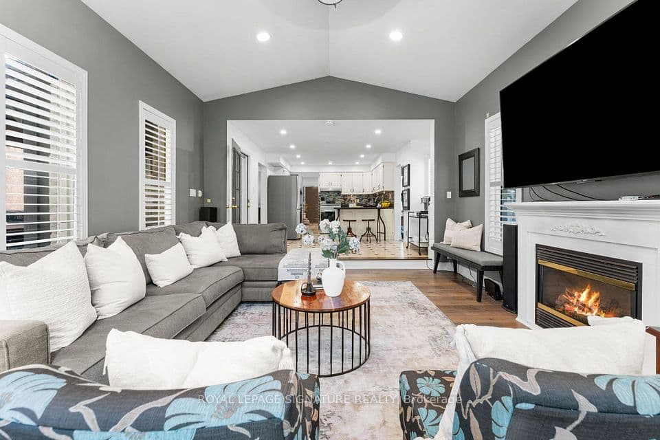 840 Sheppard Avenue, Pickering, ON L1V 1G5 – photo 2