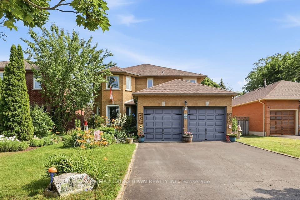 4 Martinet Street, Whitby, ON L1N 8K8 – photo 3