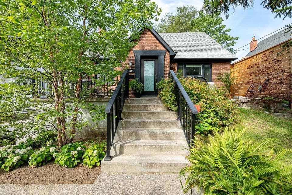 110 Lakeside Avenue, Toronto, ON M1N 3C1 – main photo