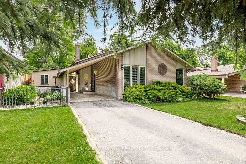 865 Krosno Boulevard, Pickering, ON L1W 1H2 – main photo