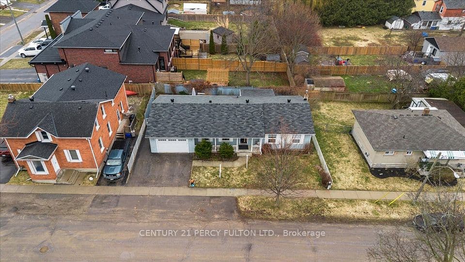 5 Durham Street, Clarington, ON L1C 1H4 – photo 3