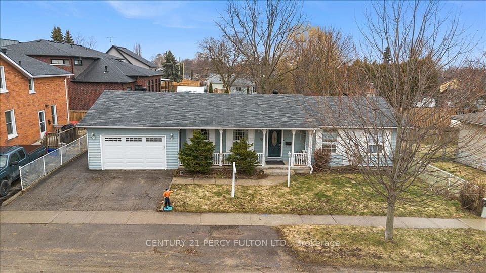 5 Durham Street, Clarington, ON L1C 1H4 – main photo