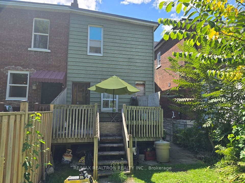 259 Woodbine Avenue, Toronto, ON M4L 3P3 – photo 3