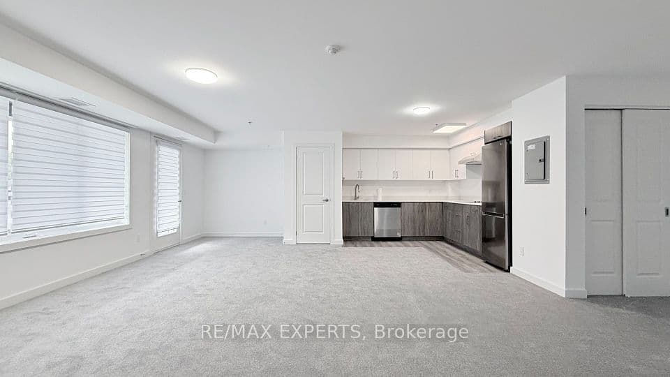 45 Connaught Avenue 402, Toronto, ON M4L 2V8 – photo 3
