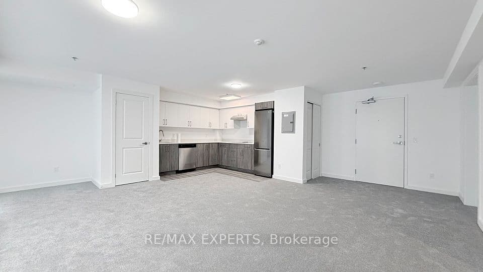 45 Connaught Avenue 402, Toronto, ON M4L 2V8 – photo 2