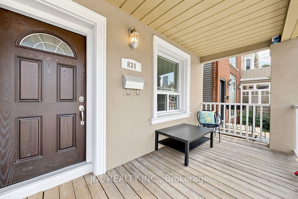 831 Pape Avenue, Toronto, ON M4K 3T4 – photo 3