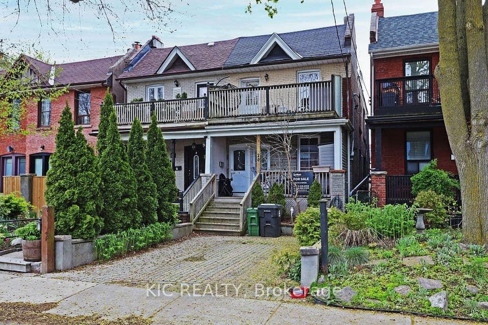 20 Ashdale Avenue, Toronto, ON M4L 2Y7 – photo 2