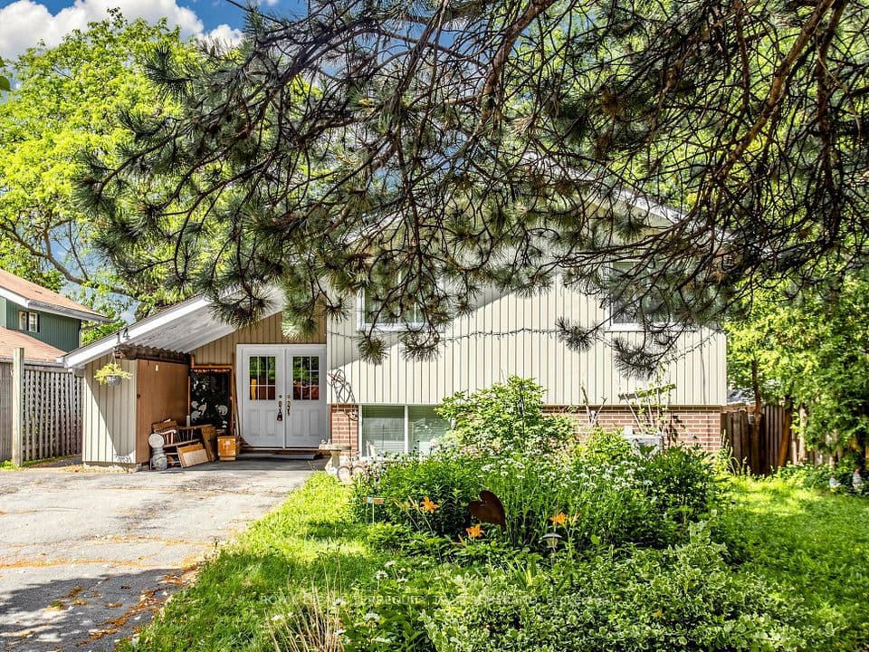 14 Rosswood Crescent, Toronto, ON M1P 3N2 – photo 2