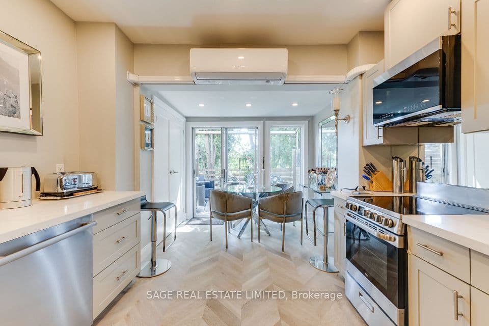 241 Langley Avenue, Toronto, ON M4K 1C1 – photo 2